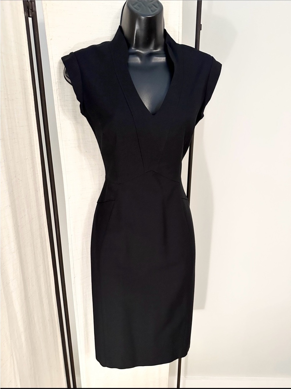 Reiss Black V-Neck Cap Sleeve Midi Sheath Dress - Picture 3 of 16